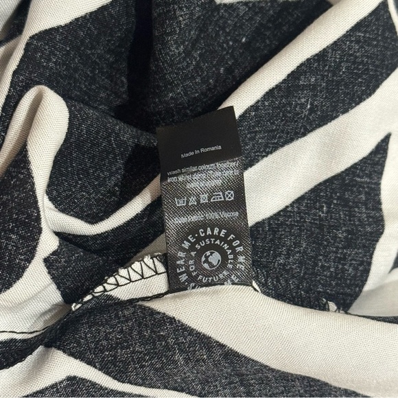 NEW George Geometric Popover Short Sleeve Dress Vacation Resort Coastal Size 10 - Picture 8 of 10